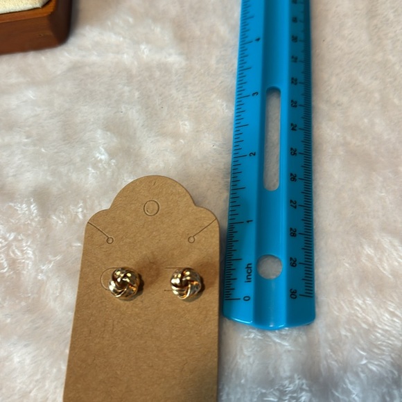 Women's Earrings Pierced Ears Gold Tone Knot Stud Small Simple - Picture 3 of 3